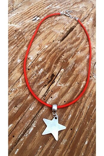 by özllem Ip Star Parachute Necklace
