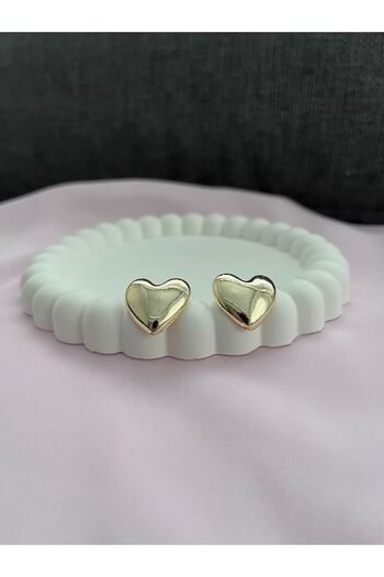 Alexis Carrel Gold Women's Heart Earrings