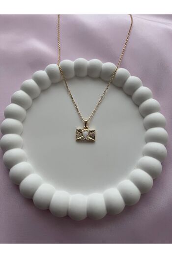 Alexis Carrel Women's - Minimal Design Gold Letter Necklace