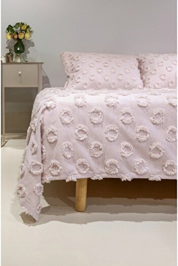 Tly Home Textiles Tly Bedspread with Pompom