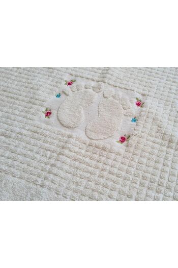 Çeyiz Diyarı Güldestan Embroidered Foot Towel White