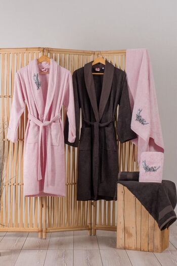 Cotton Box Embroidered 3D Bamboo Family Bathrobe Set Perla Pink Anthracite