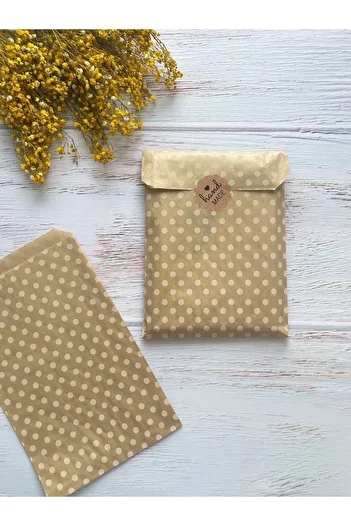 eylülün etiket fabrikası عبوة ظرف كرافت أبيض منقط - عبوة هدية - 11x20 سم. 10 وحدات