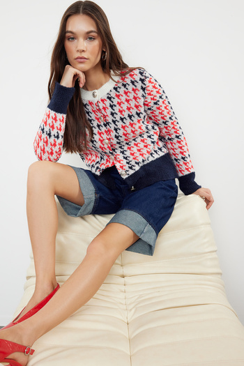 Trendyol Collection Patterned Ecru Knitwear Cardigan - Boucle Yarn, Jacket Look Twoaw24Hi00277