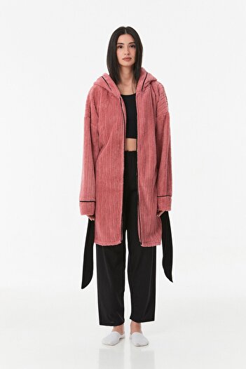 Fulla Moda Embroidered Fleece Dressing Gown
