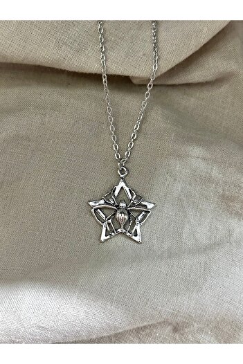 sleyshop Yıldız Örümcek Kolye