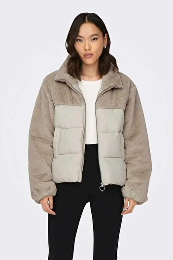 ONLY 15292945 Zippered Coat with Puff on Top