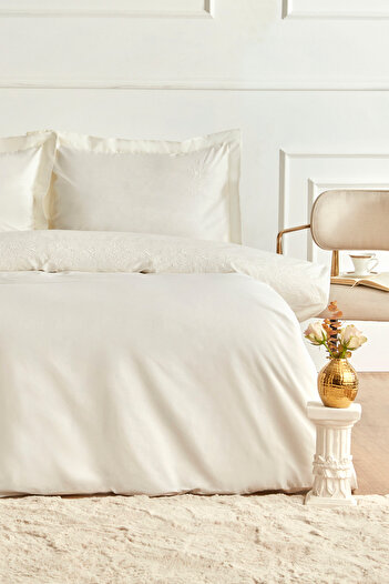 Karaca Home White Talia Double Embroidered Duvet Cover Set