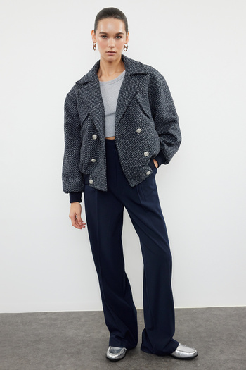 Trendyol Collection Námořnická modrá oversize prošívaná tweedová bomber bunda - Twoaw25Mo00060