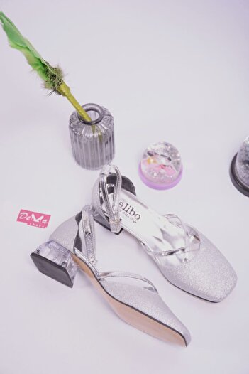Demashoes Pantofi cu toc detaliați pentru fete, argintii, cu toc transparent