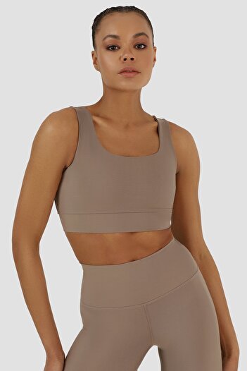 Superstacy Square Neck Stone Color Sports Bustier