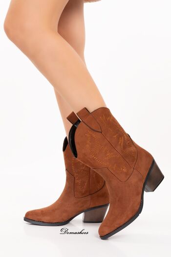 Demashoes Tan Short Leather Embroidered Western Women's Cowboy Boots