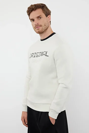 Trendyol Collection Φούτερ Fluffy Print Fleece Slim Fit - TMNAW25SW00150