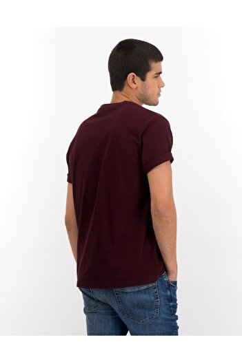 AMERICAN EAGLE AE Super Soft Icon V-Neck T-Shirt - Relaxed Fit
