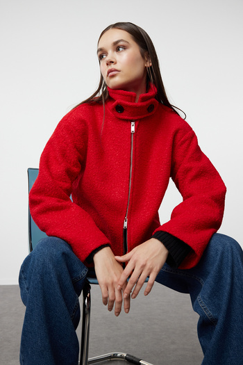 Trendyol Collection Roter dünner Jackenmantel – Kragendetail, Boucle-Modell TWOAW25MO00086