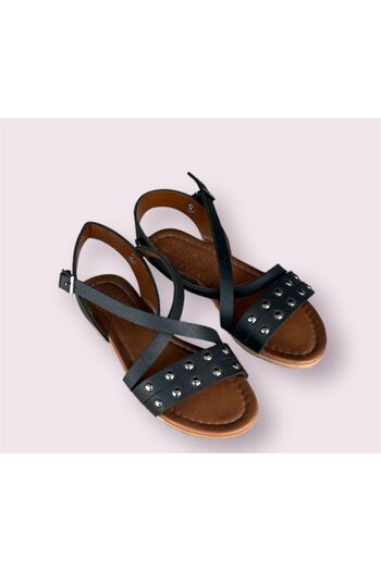 İpek Black Studded Ankle Strap Flat Sole Women's Sandals