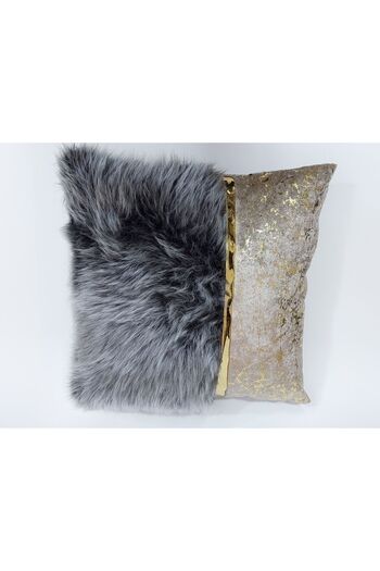 BALADI HOME pillowcase plush and velvet fabric Velvet Look square Throw Pillow Case with Gold Leather Accessories