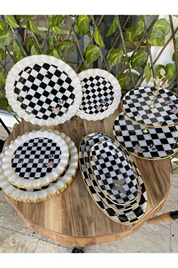 GÜRCÜGLASS Breakfast Set 17 Pieces Gold Checkered