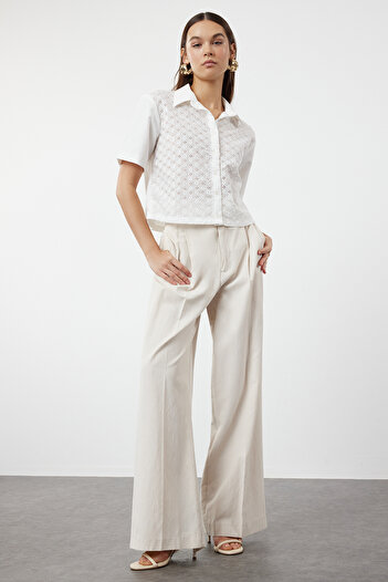 Trendyol Collection Πουκάμισο Ecru Crop Woven - Κεντημένο TWOSS24GO00225
