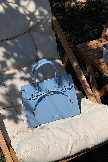 LOVENTA Midsize Hand Bag Baby Blue Ciara