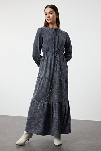 Trendyol Modest Πλεκτό φόρεμα με μπλε στρώσεις φούστα - Lace-up TCTAW22EB0136