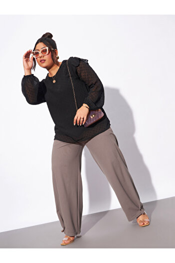 Sassafras By Styli Plus Hem Button Detail Straight Pants