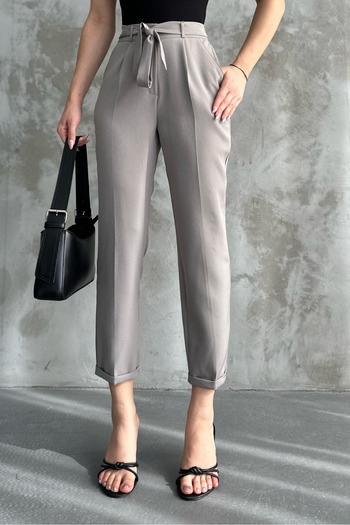 macharel jeans Women's Seasonal Fabric - Skinny Leg, Pleated and Belted Trousers