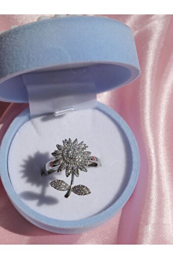 Reorah Collection Moon Flower Zircon Cubic Zirconia Spinning Ring