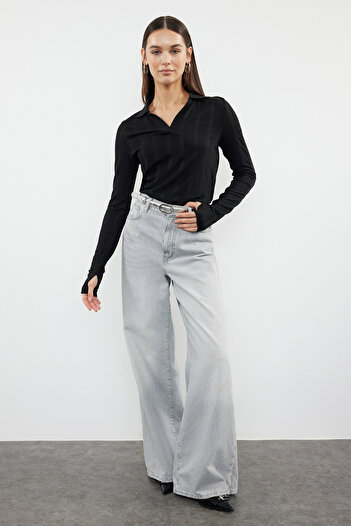 Trendyol Collection Черен тънък трикотажен пуловер с поло яка - TWOAW25KZ00118