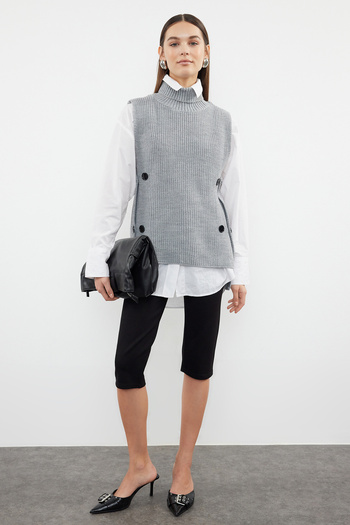 Trendyol Collection Gray Knitwear Sweater - Side Functional, Buttoned TWOAW25SV00015
