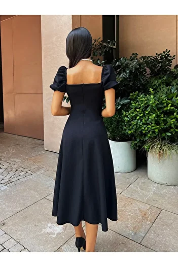 elbisenvarmı Rochie midi cu decolteu pătrat cu fante
