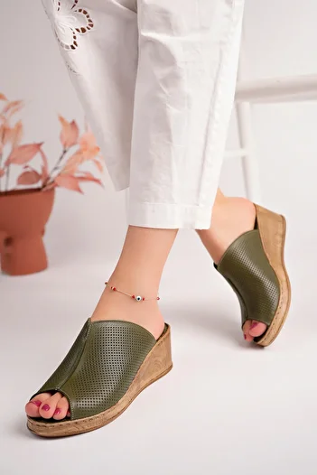 Akgün Terlik Genuine Leather Women's Slippers - Khaki Wedge Heel, Soft Sole Comfortable Design