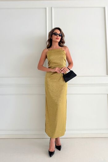 WOMAN VISION Rochie de seara jacquard cu bretele din frânghie de culoare aurie si fanta - STP-004