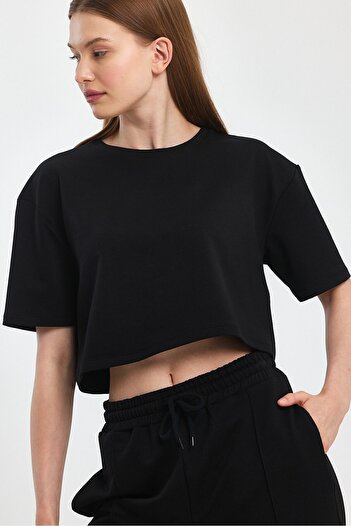 Penyelux Black Soft Textured Crew Neck Oversize Crop T-shirt - 2 Thread Washable
