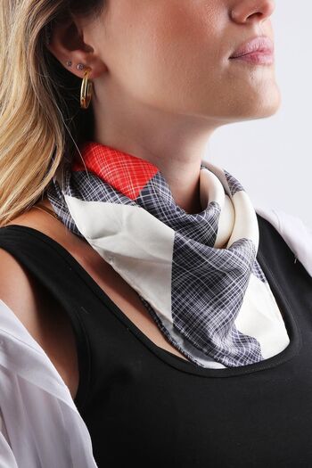 La Pescara Smoked - Cream Motif Pattern Scarf Bandana 55-55 cm KDNF04