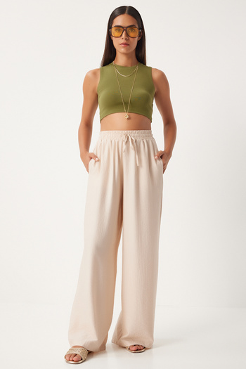Happiness İstanbul Women's Comfortable Cream Wide Leg Ayrobin Trousers - DP00206