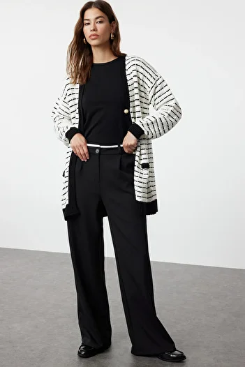 Trendyol Modest Tweed Knitwear Cardigan - Jacket Look, Black TCTAW25TH00016