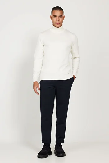ALTINYILDIZ CLASSICS Ανδρικό πλεκτό πουλόβερ Ecru - Standard Fit, Full Turtlenck