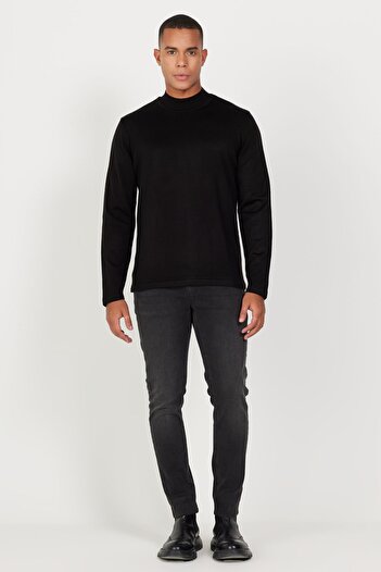 AC&Co / Altınyıldız Classics Erkek Siyah Tüylenme Yapmayan Anti-pilling Standart Fit Normal Kesim Yarım Balıkçı Yaka Triko Kazak