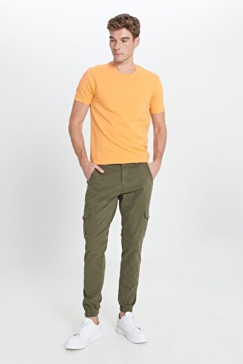 AC&Co / Altınyıldız Classics Erkek Haki Slim Fit Dar Kesim Kargo Cepli Pamuklu Esnek Pantolon