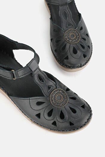 TUNAELLİ Black Genuine Leather Women's Sandals - Size 35-41-42 Strapped, Flat Padded and Heeled