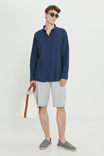 AC&Co / Altınyıldız Classics Men's Striped Comfortable Cut 100% Cotton Linen Shorts - Navy/Ecru