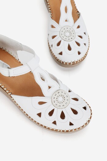 TUNAELLİ White Leather Women's Sandals - Size 35-41-42, Strapped, Flat Padded, Heeled, Side Open