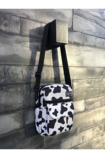 Differ Studio Cow Patterned Shoulder/Crossbody Bag
