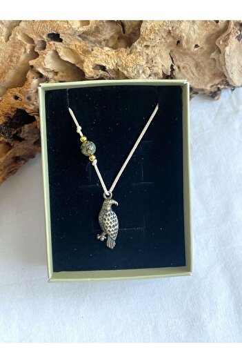Sfenks. Crow Necklace
