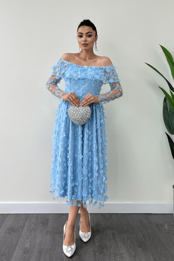 giyimmasalı Rochie midi cu gât barcă - țesătură florală tridimensională, ALBASTRU ICE