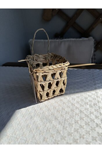 afralya home Natural Wicker Multi-Purpose Basket / Hanger Basket Decorative Wicker Basket / Wall Basket / Wicker Wall Decor