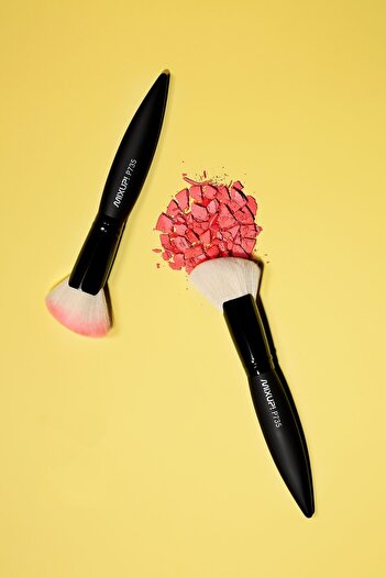 Mixup Angled Blush Makeup Brush P735