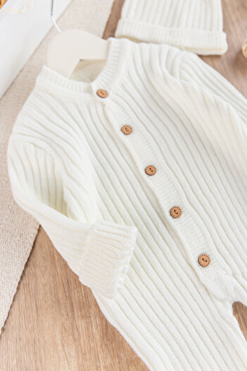Babymod Knitwear Winter Beret Baby Girl/Boy Jumpsuit Cream