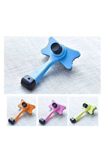 CMT Animal Brush with Automatic Cleaning Button